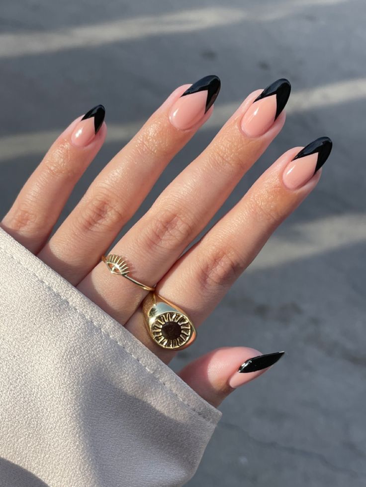 Chevron French Tips nail
