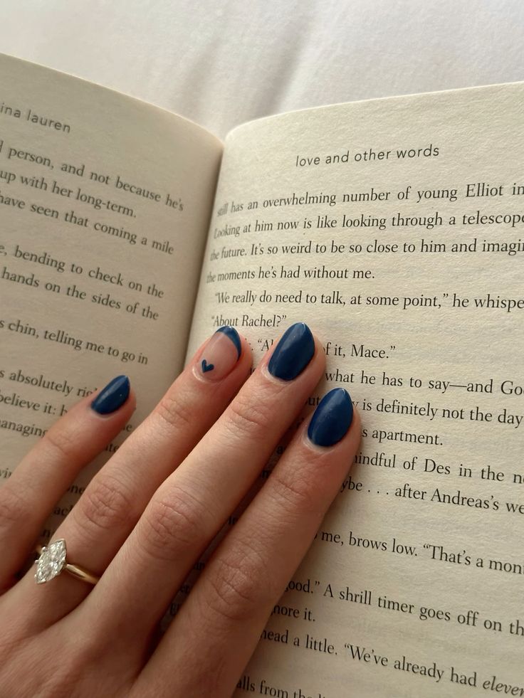 Classic Solid Navy Nails