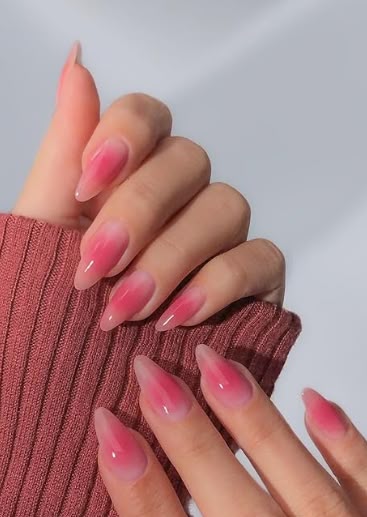 Gradient Ombre Almond Nails